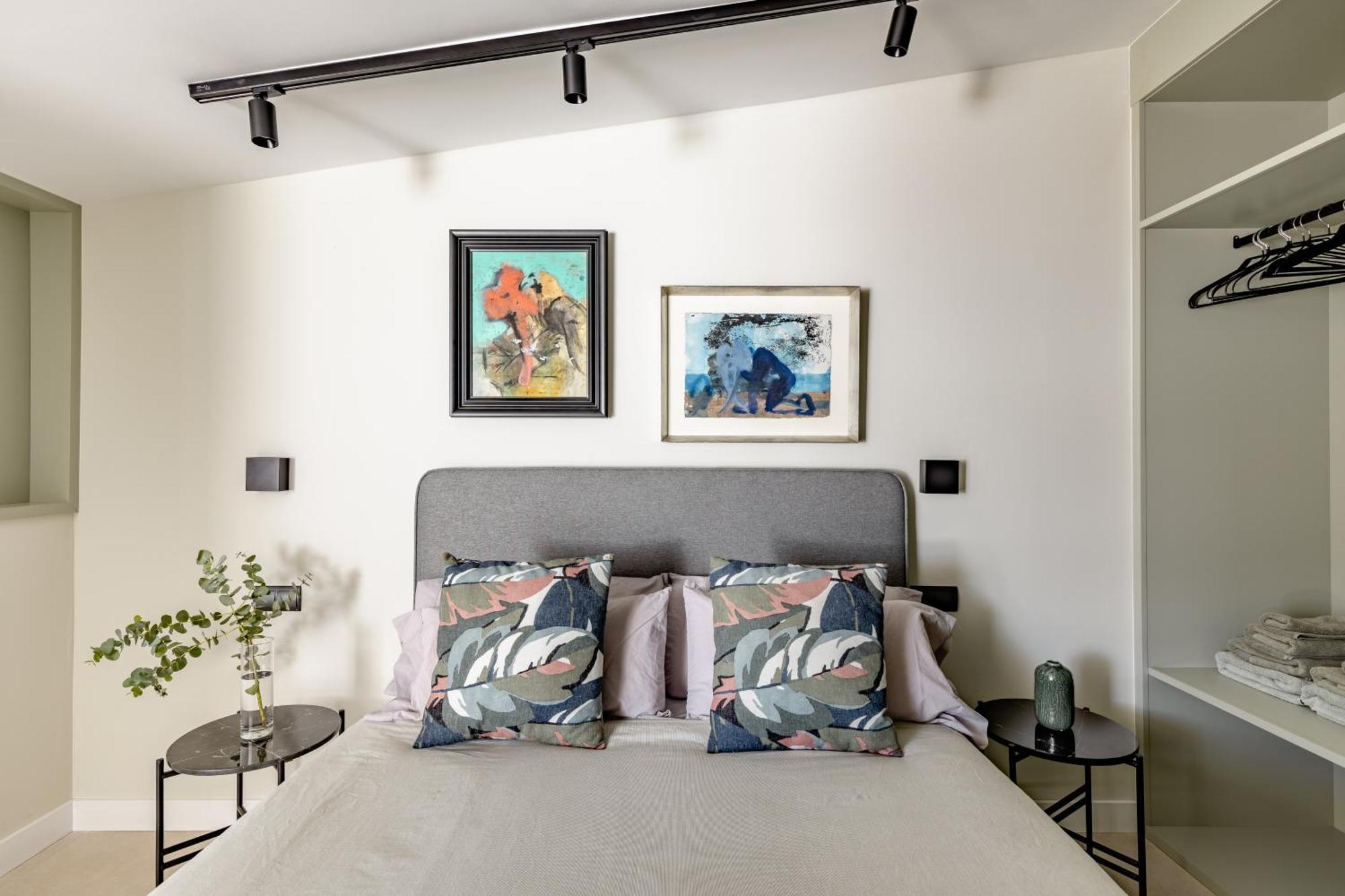 Atarazanas Suite, Atico Con Terraza Malaga Exterior photo